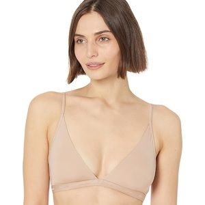 Calvin Klein Underwear Form to Body Natural Lightly Lined Triangle Bralette Med
